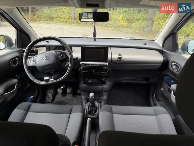 Белый Ситроен C4 Кактус, объемом двигателя 1.56 л и пробегом 248 тыс. км за 8400 $, фото 6 на Automoto.ua