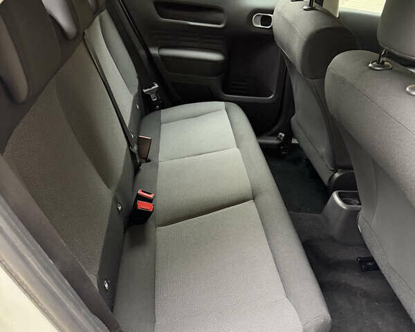 Белый Ситроен C4 Кактус, объемом двигателя 1.56 л и пробегом 248 тыс. км за 8400 $, фото 9 на Automoto.ua