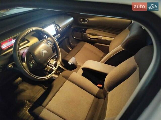 Белый Ситроен C4 Кактус, объемом двигателя 1.2 л и пробегом 153 тыс. км за 10000 $, фото 4 на Automoto.ua