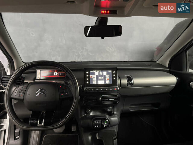 Белый Ситроен C4 Кактус, объемом двигателя 1.56 л и пробегом 90 тыс. км за 12000 $, фото 6 на Automoto.ua