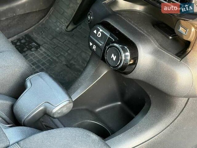 Белый Ситроен C4 Кактус, объемом двигателя 1.2 л и пробегом 128 тыс. км за 10940 $, фото 20 на Automoto.ua