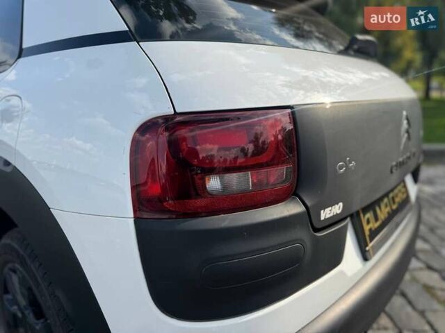 Білий Сітроен C4 Кактус, об'ємом двигуна 1.56 л та пробігом 165 тис. км за 11300 $, фото 40 на Automoto.ua