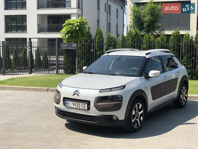 Білий Сітроен C4 Кактус, об'ємом двигуна 1.2 л та пробігом 133 тис. км за 8999 $, фото 21 на Automoto.ua