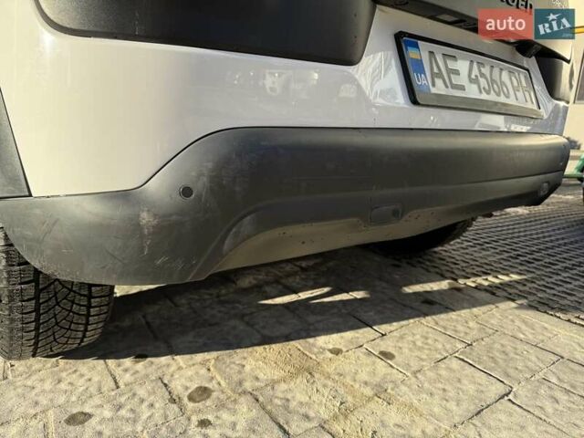 Белый Ситроен C4 Кактус, объемом двигателя 1.56 л и пробегом 154 тыс. км за 10400 $, фото 27 на Automoto.ua