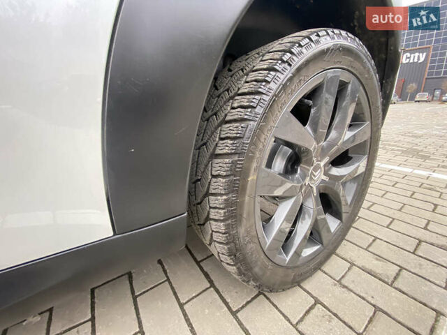 Белый Ситроен C4 Кактус, объемом двигателя 1.6 л и пробегом 226 тыс. км за 10850 $, фото 17 на Automoto.ua