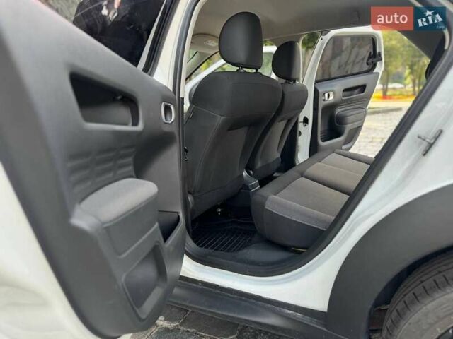 Білий Сітроен C4 Кактус, об'ємом двигуна 1.56 л та пробігом 165 тис. км за 11300 $, фото 37 на Automoto.ua