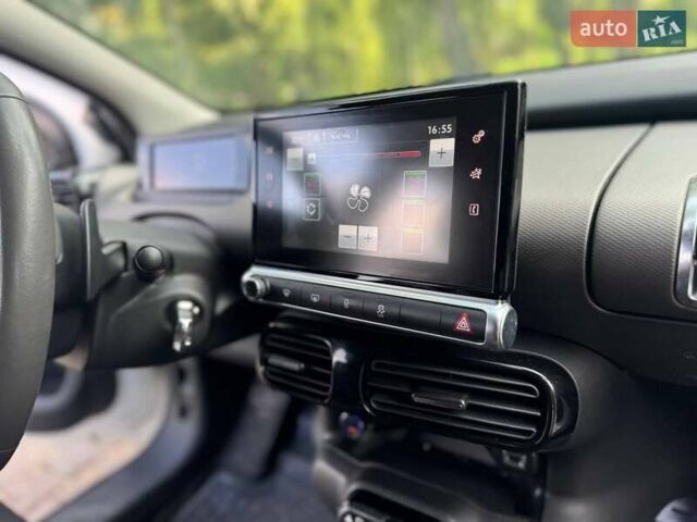 Білий Сітроен C4 Кактус, об'ємом двигуна 1.56 л та пробігом 165 тис. км за 11300 $, фото 14 на Automoto.ua
