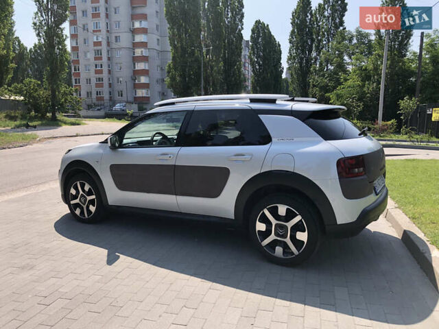 Білий Сітроен C4 Кактус, об'ємом двигуна 1.2 л та пробігом 133 тис. км за 8999 $, фото 9 на Automoto.ua