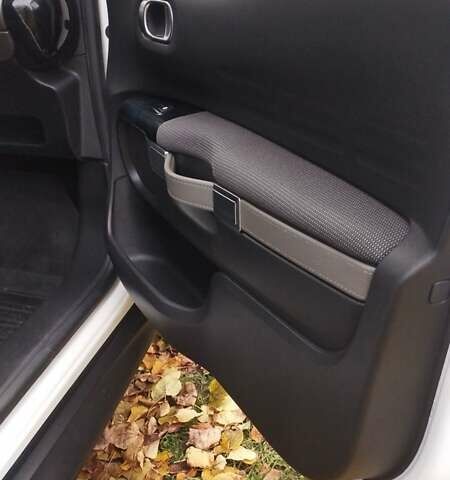 Белый Ситроен C4 Кактус, объемом двигателя 1.56 л и пробегом 127 тыс. км за 10500 $, фото 19 на Automoto.ua