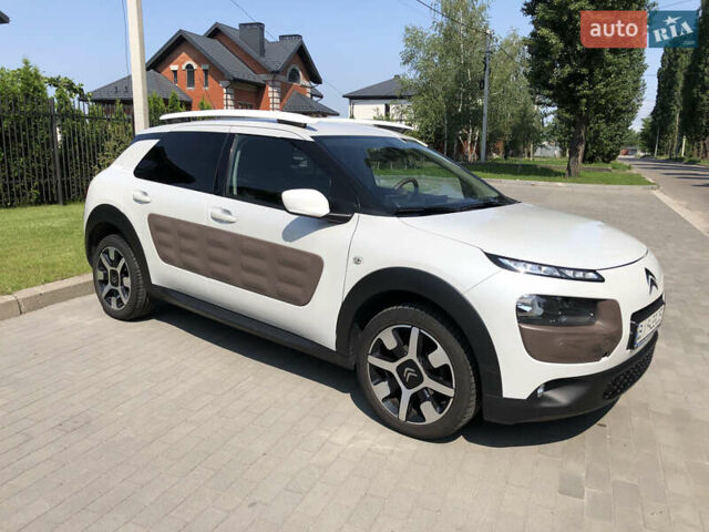 Белый Ситроен C4 Кактус, объемом двигателя 1.2 л и пробегом 128 тыс. км за 10999 $, фото 12 на Automoto.ua
