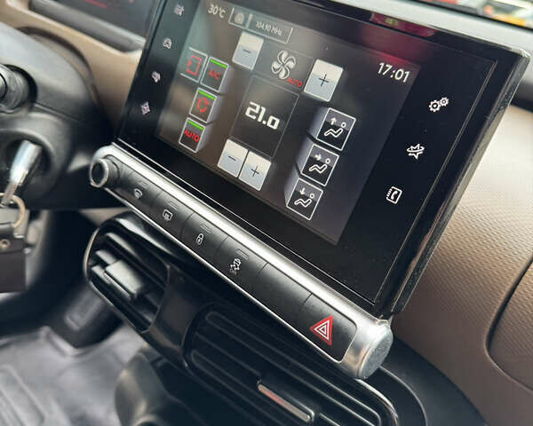 Білий Сітроен C4 Кактус, об'ємом двигуна 1.56 л та пробігом 236 тис. км за 7999 $, фото 45 на Automoto.ua
