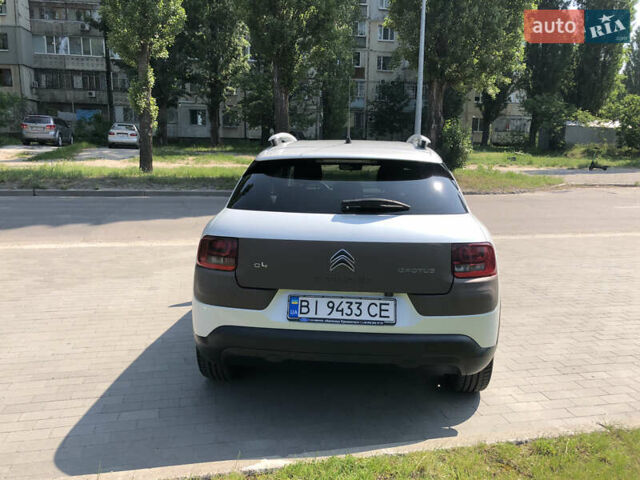 Білий Сітроен C4 Кактус, об'ємом двигуна 1.2 л та пробігом 133 тис. км за 8999 $, фото 19 на Automoto.ua