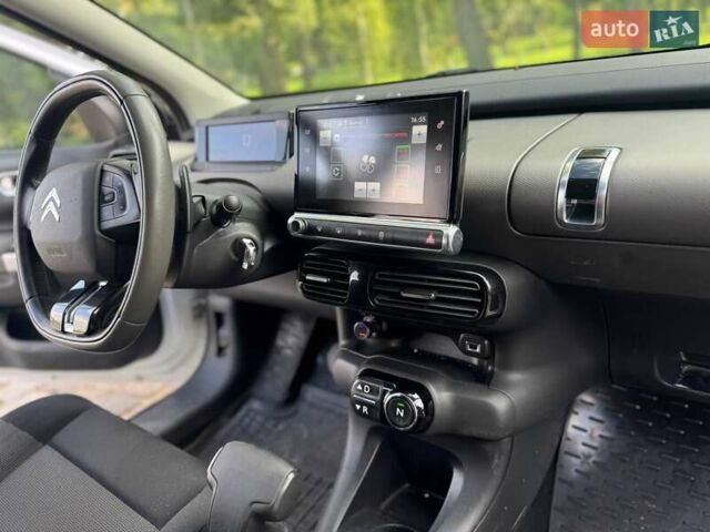Білий Сітроен C4 Кактус, об'ємом двигуна 1.56 л та пробігом 165 тис. км за 11300 $, фото 10 на Automoto.ua