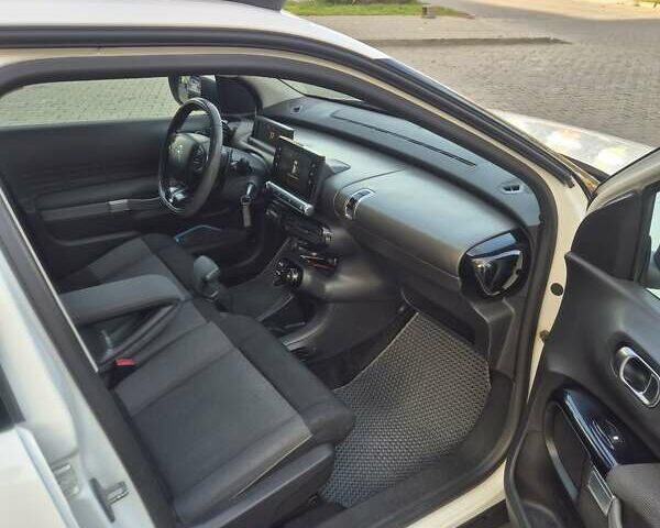 Білий Сітроен C4 Кактус, об'ємом двигуна 1.56 л та пробігом 215 тис. км за 9700 $, фото 21 на Automoto.ua