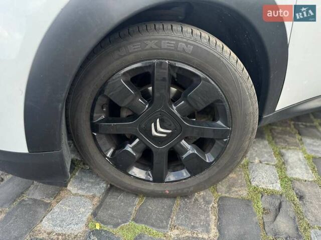 Білий Сітроен C4 Кактус, об'ємом двигуна 1.56 л та пробігом 165 тис. км за 11300 $, фото 54 на Automoto.ua