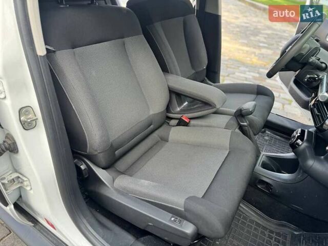 Білий Сітроен C4 Кактус, об'ємом двигуна 1.56 л та пробігом 165 тис. км за 11300 $, фото 13 на Automoto.ua
