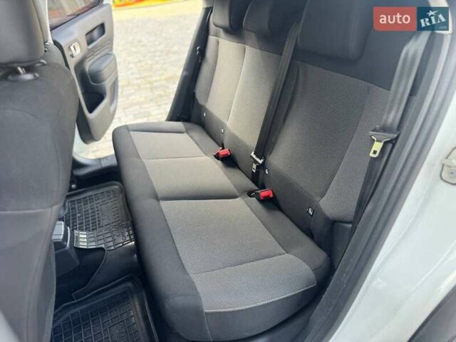Білий Сітроен C4 Кактус, об'ємом двигуна 1.56 л та пробігом 165 тис. км за 11300 $, фото 17 на Automoto.ua