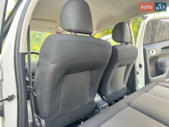 Білий Сітроен C4 Кактус, об'ємом двигуна 1.56 л та пробігом 165 тис. км за 11300 $, фото 18 на Automoto.ua