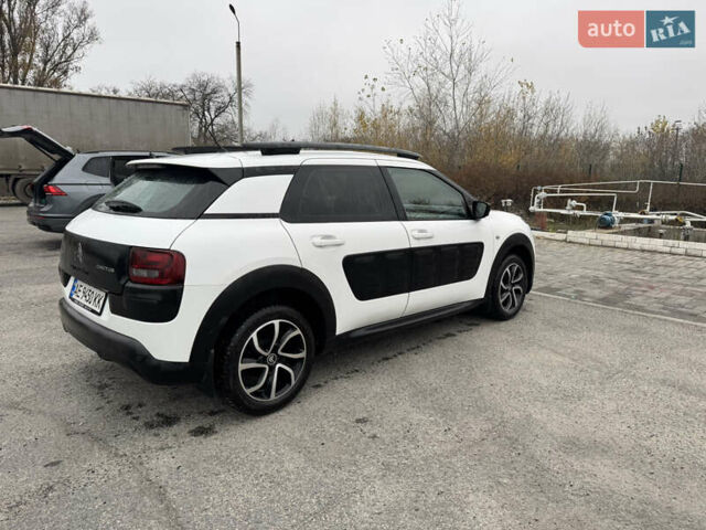 Білий Сітроен C4 Кактус, об'ємом двигуна 1.2 л та пробігом 70 тис. км за 11500 $, фото 8 на Automoto.ua