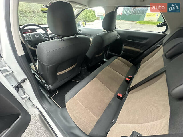 Белый Ситроен C4 Кактус, объемом двигателя 1.2 л и пробегом 90 тыс. км за 13299 $, фото 23 на Automoto.ua