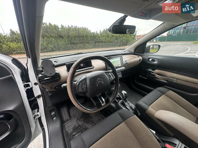 Белый Ситроен C4 Кактус, объемом двигателя 1.2 л и пробегом 90 тыс. км за 13299 $, фото 18 на Automoto.ua