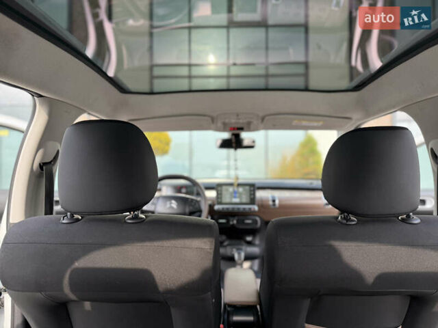 Белый Ситроен C4 Кактус, объемом двигателя 1.2 л и пробегом 117 тыс. км за 12500 $, фото 32 на Automoto.ua