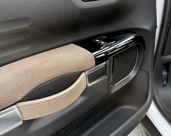 Белый Ситроен C4 Кактус, объемом двигателя 1.2 л и пробегом 90 тыс. км за 13500 $, фото 8 на Automoto.ua