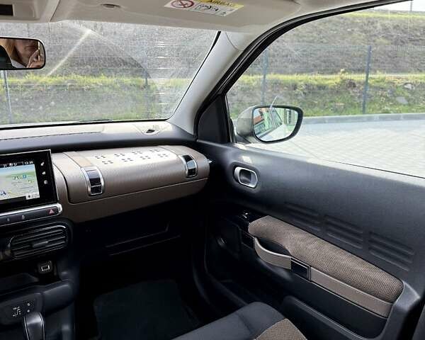 Белый Ситроен C4 Кактус, объемом двигателя 1.2 л и пробегом 90 тыс. км за 13500 $, фото 46 на Automoto.ua