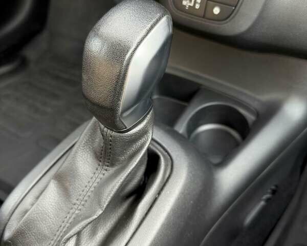 Белый Ситроен C4 Кактус, объемом двигателя 1.2 л и пробегом 90 тыс. км за 13500 $, фото 50 на Automoto.ua