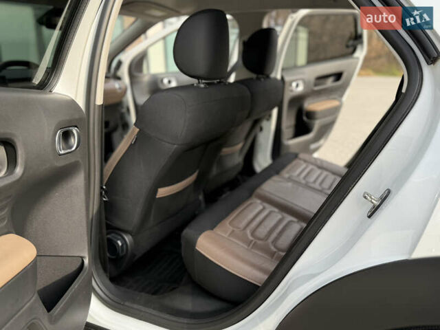 Белый Ситроен C4 Кактус, объемом двигателя 1.2 л и пробегом 117 тыс. км за 12500 $, фото 24 на Automoto.ua