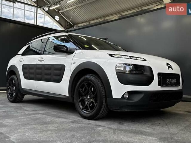 Ситроен C4 Кактус 2018 в Киеве на Automoto.ua Белый Ситроен C4 Кактус, объемом двигателя 1.56 л и пробегом 153 тыс. км за 14000 $, фото 24 на Automoto.ua