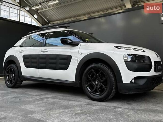 Ситроен C4 Кактус 2018 в Киеве на Automoto.ua Белый Ситроен C4 Кактус, объемом двигателя 1.56 л и пробегом 153 тыс. км за 14000 $, фото 22 на Automoto.ua
