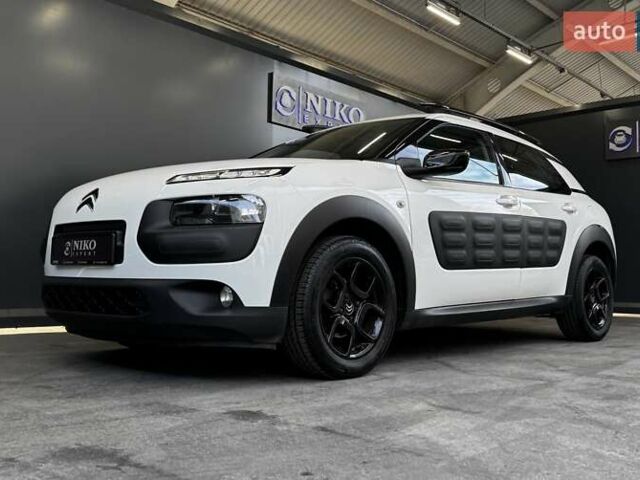 Ситроен C4 Кактус 2018 в Киеве на Automoto.ua Белый Ситроен C4 Кактус, объемом двигателя 1.56 л и пробегом 153 тыс. км за 14000 $, фото 6 на Automoto.ua