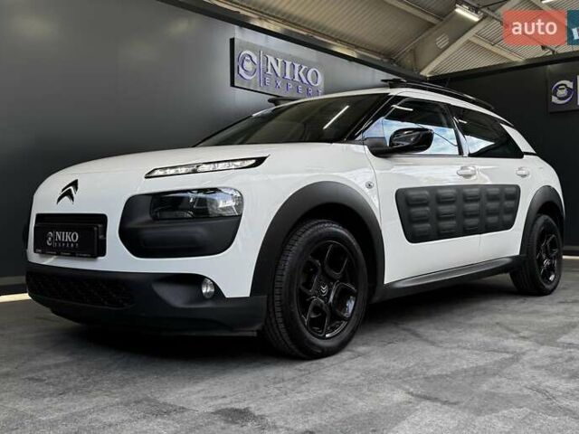 Ситроен C4 Кактус 2018 в Киеве на Automoto.ua Белый Ситроен C4 Кактус, объемом двигателя 1.56 л и пробегом 153 тыс. км за 14000 $, фото 5 на Automoto.ua