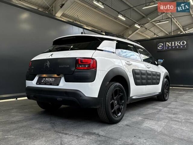 Ситроен C4 Кактус 2018 в Киеве на Automoto.ua Белый Ситроен C4 Кактус, объемом двигателя 1.56 л и пробегом 153 тыс. км за 14000 $, фото 16 на Automoto.ua