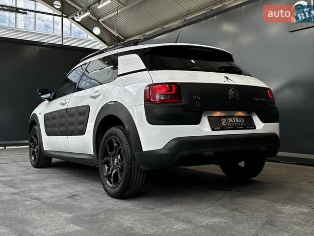 Ситроен C4 Кактус 2018 в Киеве на Automoto.ua Белый Ситроен C4 Кактус, объемом двигателя 1.56 л и пробегом 153 тыс. км за 14000 $, фото 13 на Automoto.ua