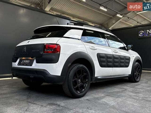 Ситроен C4 Кактус 2018 в Киеве на Automoto.ua Белый Ситроен C4 Кактус, объемом двигателя 1.56 л и пробегом 153 тыс. км за 14000 $, фото 18 на Automoto.ua