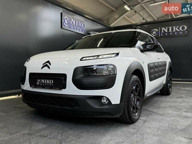Ситроен C4 Кактус 2018 в Киеве на Automoto.ua Белый Ситроен C4 Кактус, объемом двигателя 1.56 л и пробегом 153 тыс. км за 14000 $, фото 2 на Automoto.ua