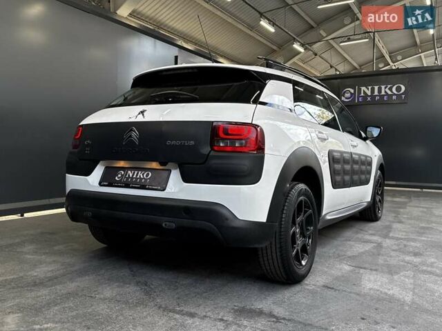 Ситроен C4 Кактус 2018 в Киеве на Automoto.ua Белый Ситроен C4 Кактус, объемом двигателя 1.56 л и пробегом 153 тыс. км за 14000 $, фото 14 на Automoto.ua