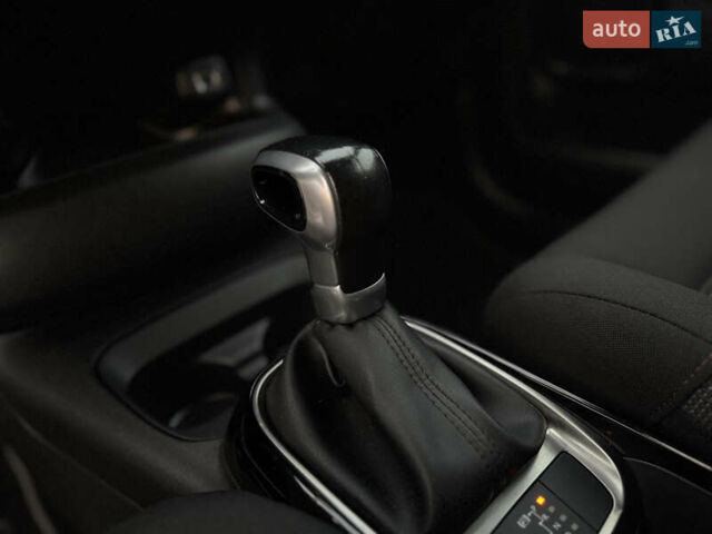 Белый Ситроен C4 Кактус, объемом двигателя 1.56 л и пробегом 158 тыс. км за 14700 $, фото 58 на Automoto.ua