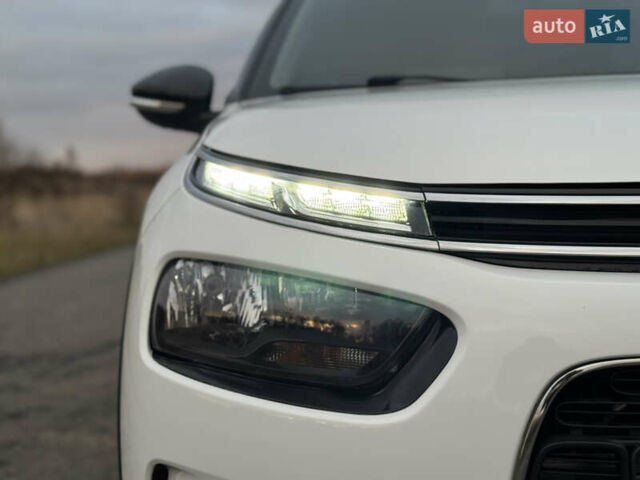 Белый Ситроен C4 Кактус, объемом двигателя 1.56 л и пробегом 158 тыс. км за 14700 $, фото 16 на Automoto.ua