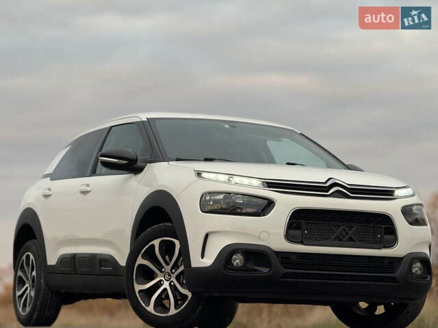 Белый Ситроен C4 Кактус, объемом двигателя 1.56 л и пробегом 158 тыс. км за 14700 $, фото 7 на Automoto.ua