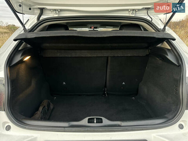 Белый Ситроен C4 Кактус, объемом двигателя 1.56 л и пробегом 158 тыс. км за 14700 $, фото 77 на Automoto.ua