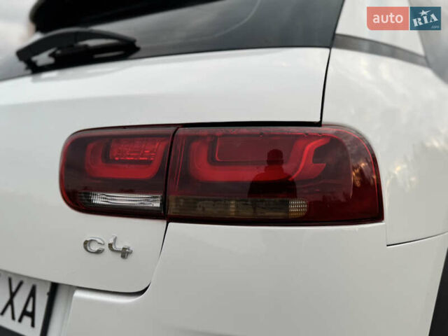 Белый Ситроен C4 Кактус, объемом двигателя 1.56 л и пробегом 158 тыс. км за 14700 $, фото 27 на Automoto.ua