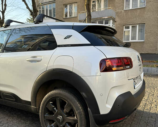 Белый Ситроен C4 Кактус, объемом двигателя 1.5 л и пробегом 71 тыс. км за 16900 $, фото 8 на Automoto.ua