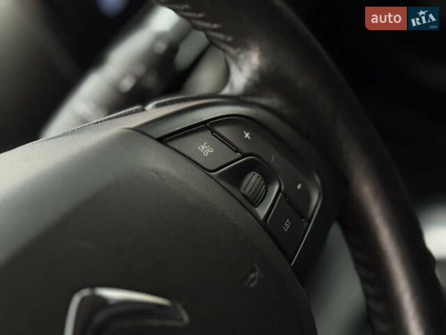 Белый Ситроен C4 Кактус, объемом двигателя 1.56 л и пробегом 158 тыс. км за 14700 $, фото 46 на Automoto.ua