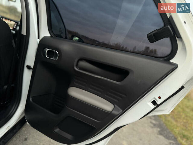 Белый Ситроен C4 Кактус, объемом двигателя 1.56 л и пробегом 158 тыс. км за 14700 $, фото 69 на Automoto.ua