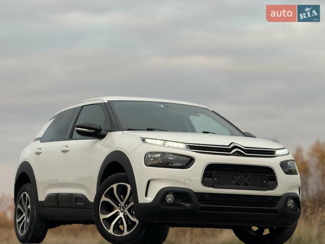 Белый Ситроен C4 Кактус, объемом двигателя 1.56 л и пробегом 158 тыс. км за 14700 $, фото 8 на Automoto.ua