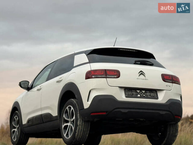 Белый Ситроен C4 Кактус, объемом двигателя 1.56 л и пробегом 158 тыс. км за 14700 $, фото 36 на Automoto.ua