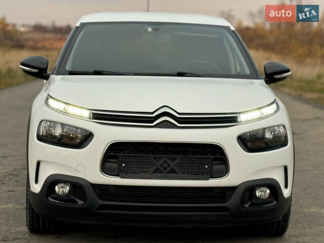 Белый Ситроен C4 Кактус, объемом двигателя 1.56 л и пробегом 158 тыс. км за 14700 $, фото 13 на Automoto.ua